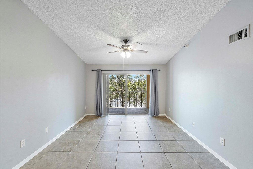 120 Yacht Club Way - Photo 7