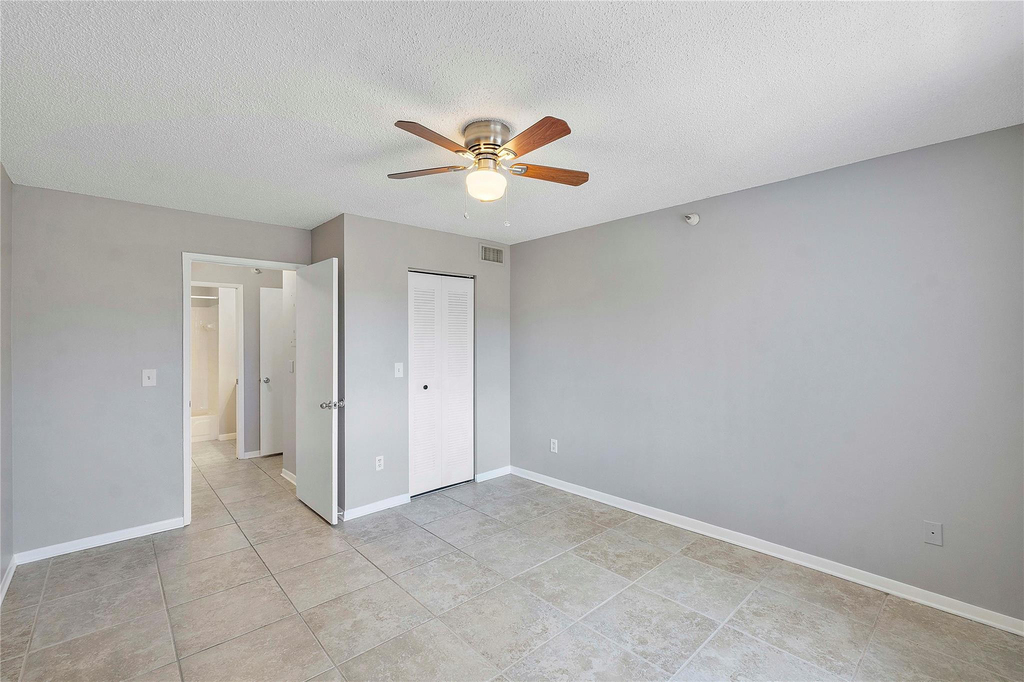 120 Yacht Club Way - Photo 13