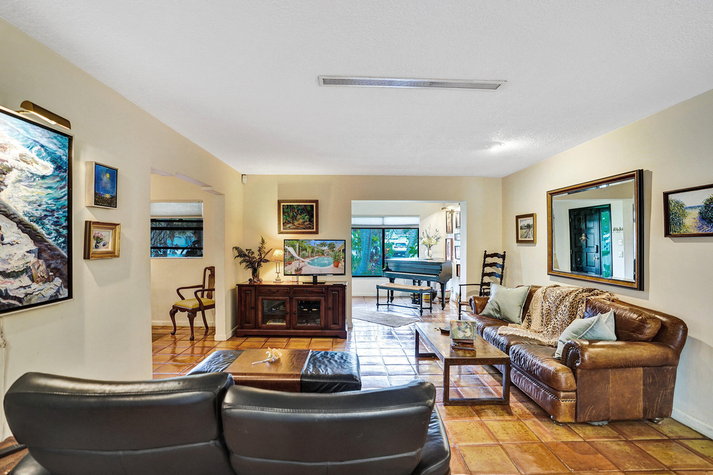 420 Ne 36th Street - Photo 18