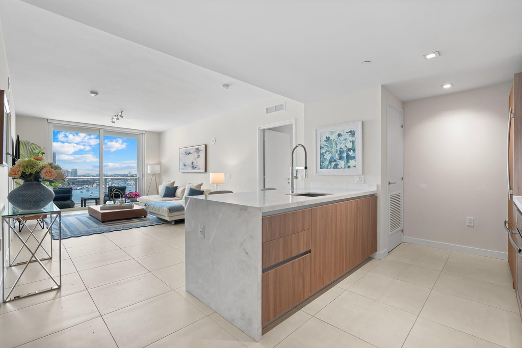 401 N Birch Road - Photo 3
