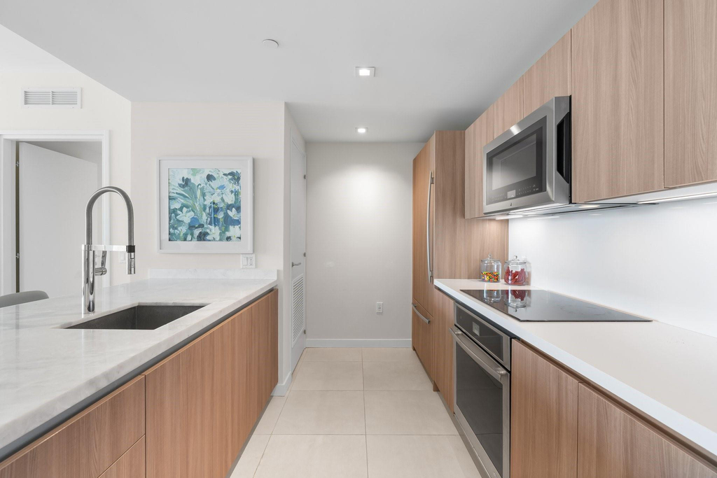 401 N Birch Road - Photo 4