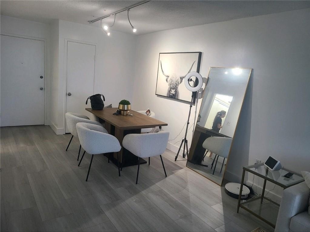 2841 Ne 163rd Street - Photo 6