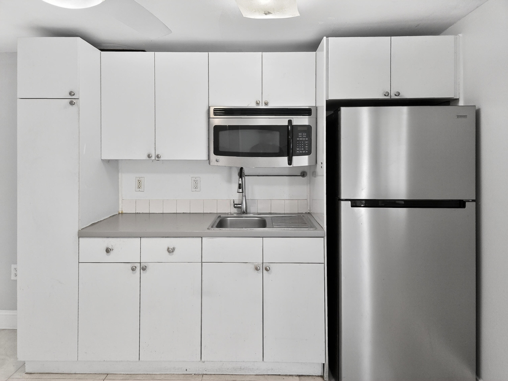 2438 Ne 184th Street - Photo 7