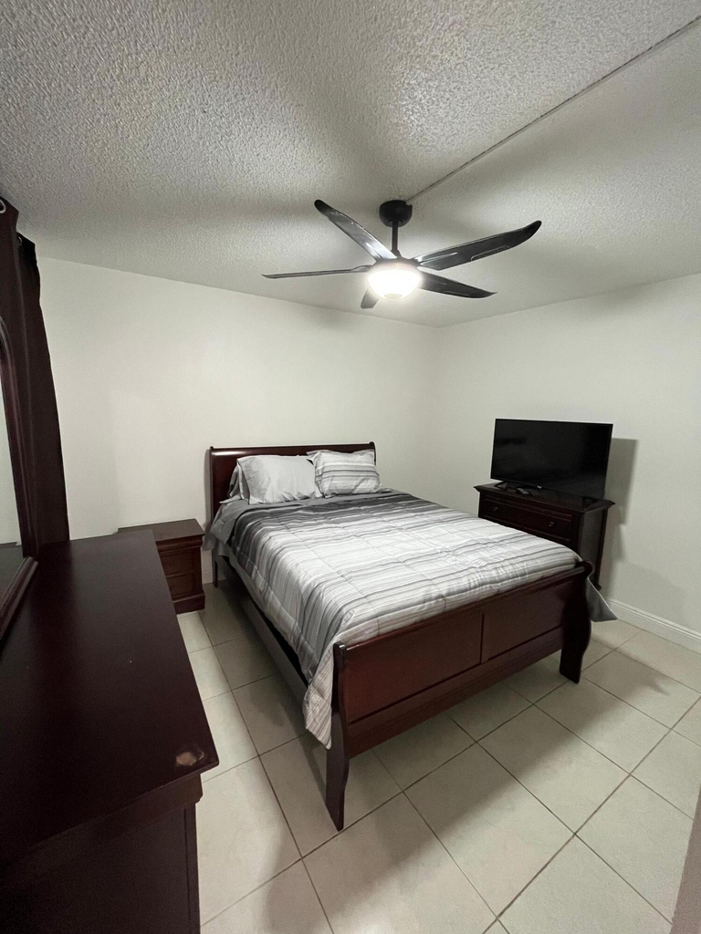 7041 Environ Boulevard - Photo 3