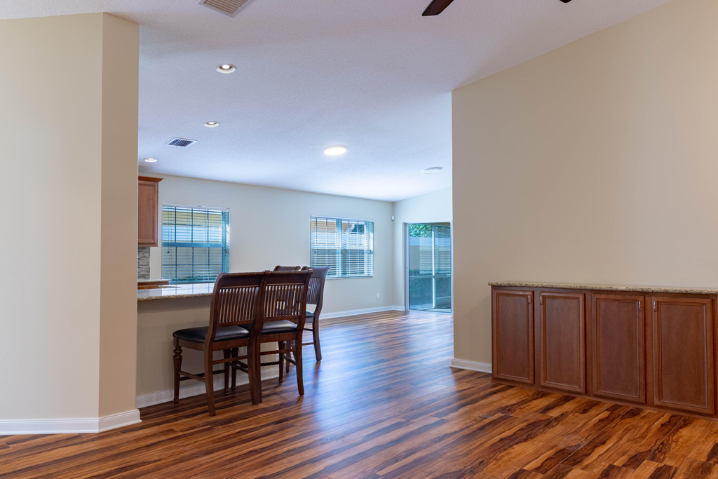 5009 Corsica Square - Photo 9