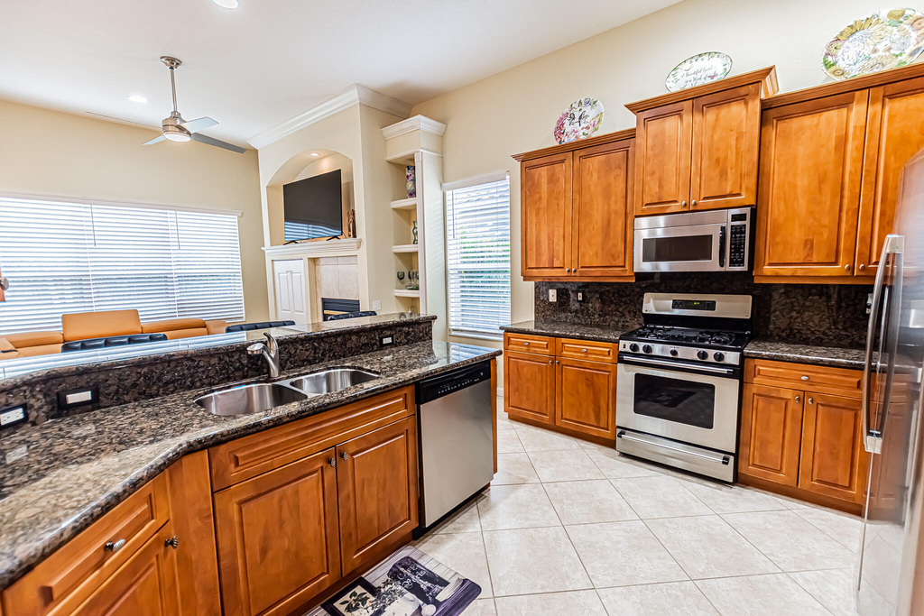 431 Nw Cool Water Court - Photo 4
