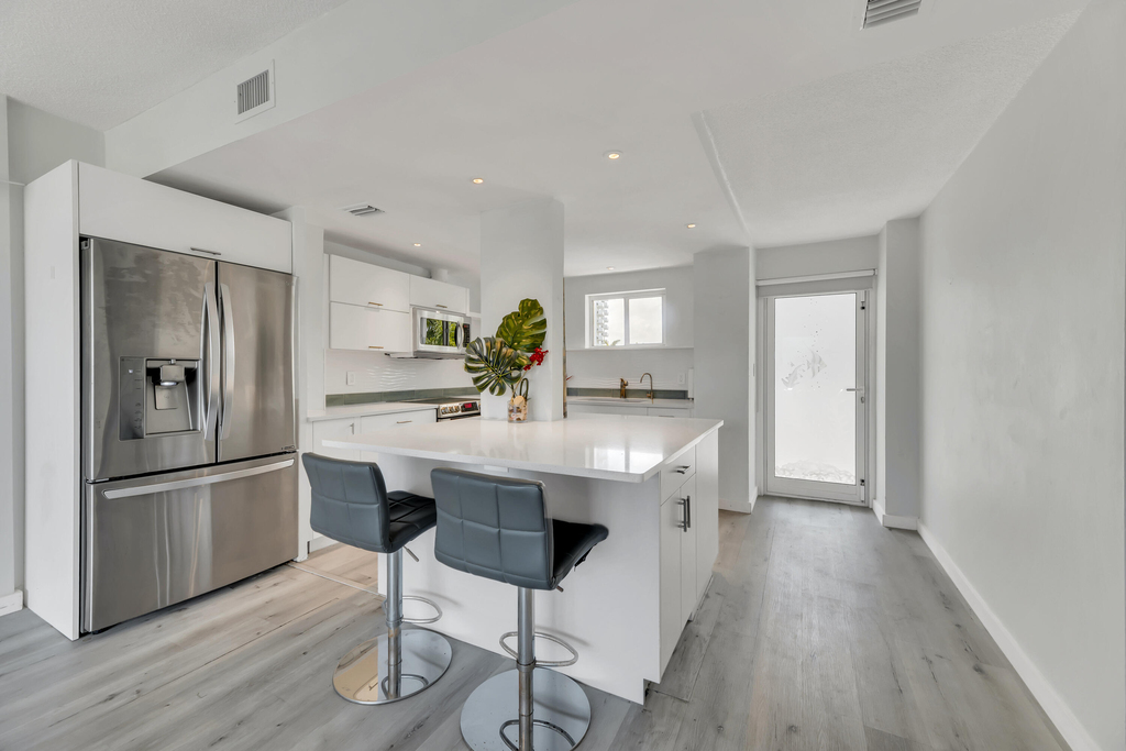 2840 N Ocean Boulevard - Photo 4