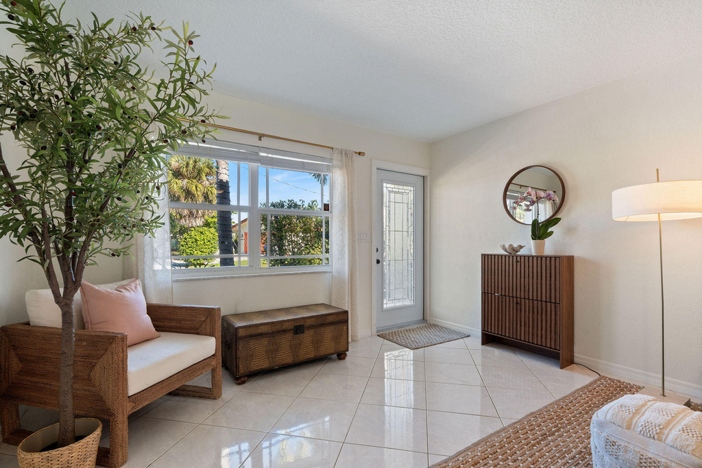 1850 Se 7th Street - Photo 6
