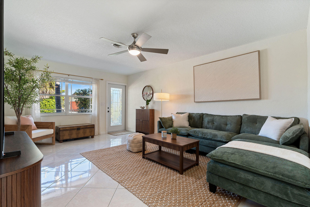 1850 Se 7th Street - Photo 5