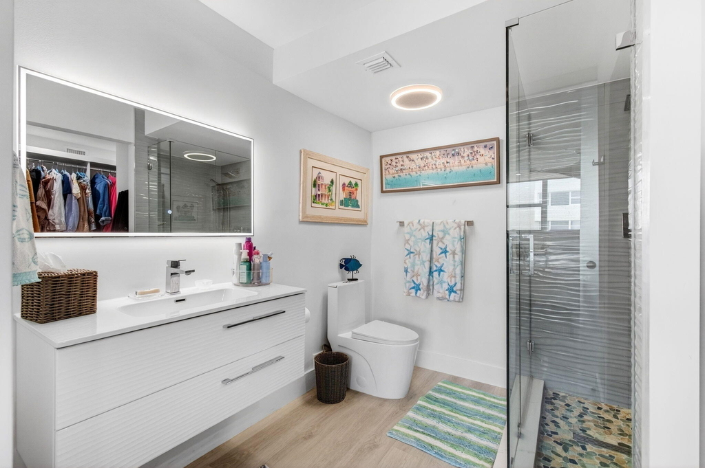 1236 Hillsboro Mile - Photo 43