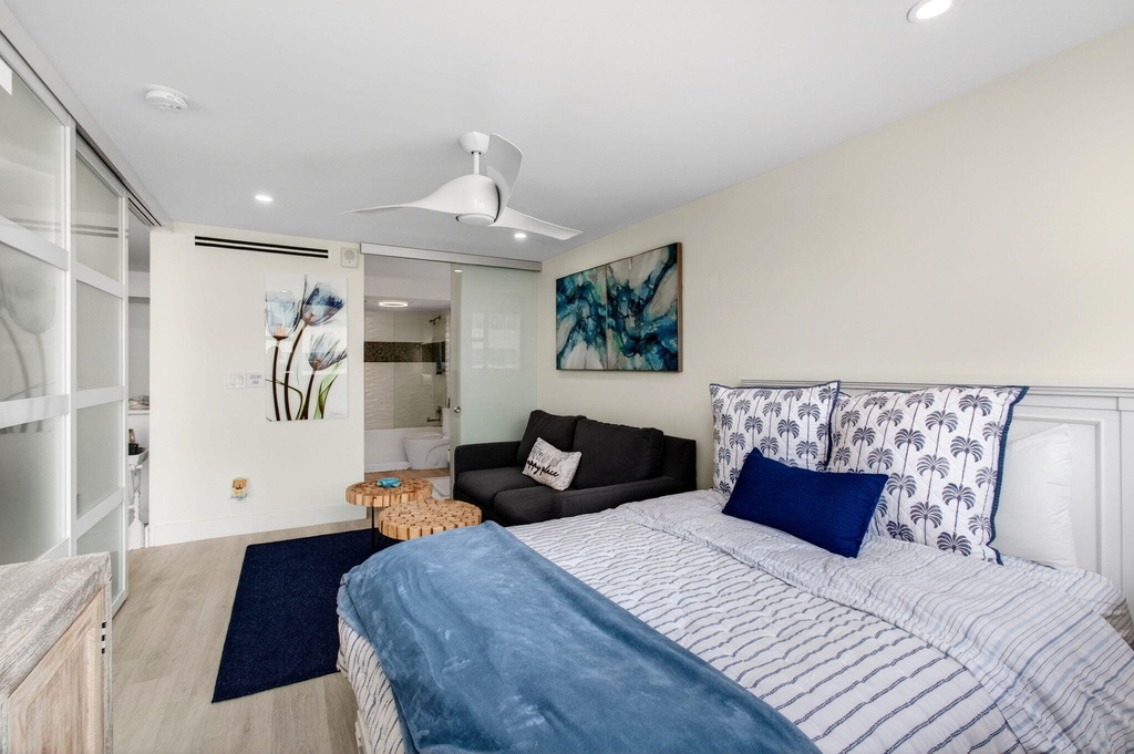 1236 Hillsboro Mile - Photo 50
