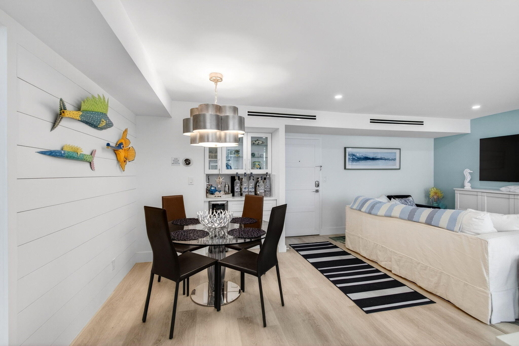 1236 Hillsboro Mile - Photo 34