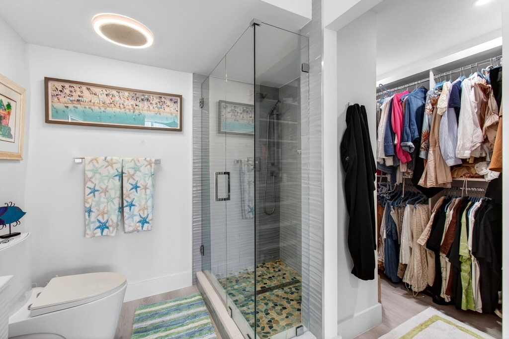 1236 Hillsboro Mile - Photo 44