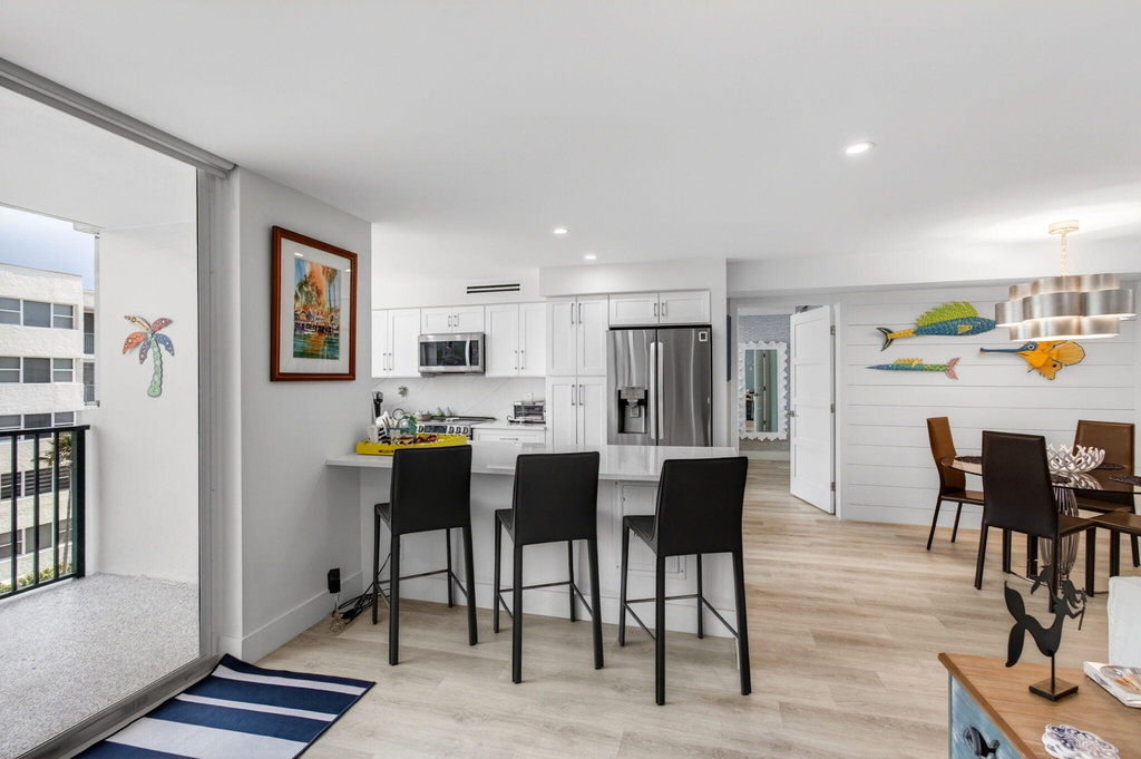 1236 Hillsboro Mile - Photo 20