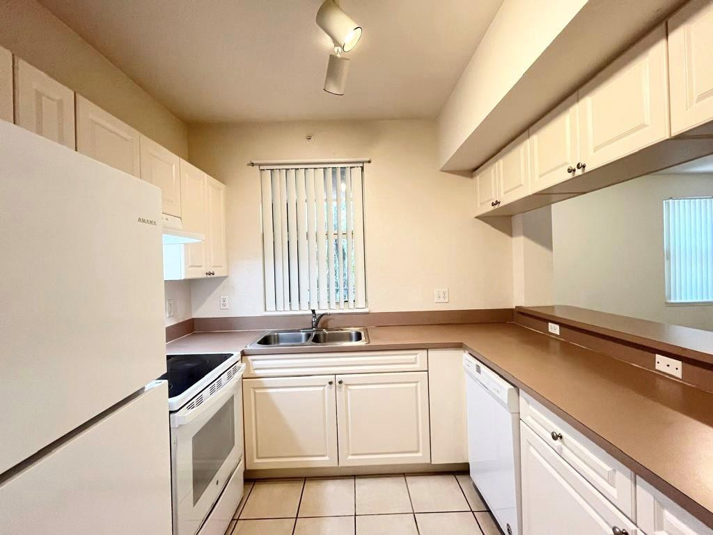6812 W Sample Road - Photo 8