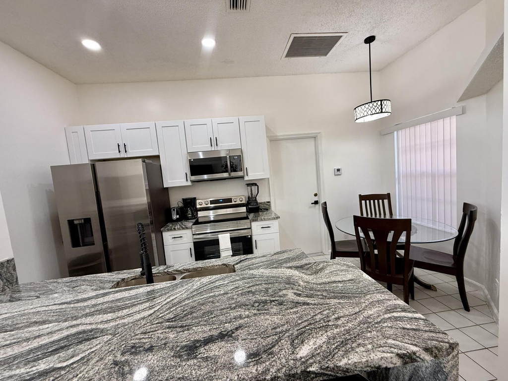 1049 Mourning Dove Lane - Photo 2