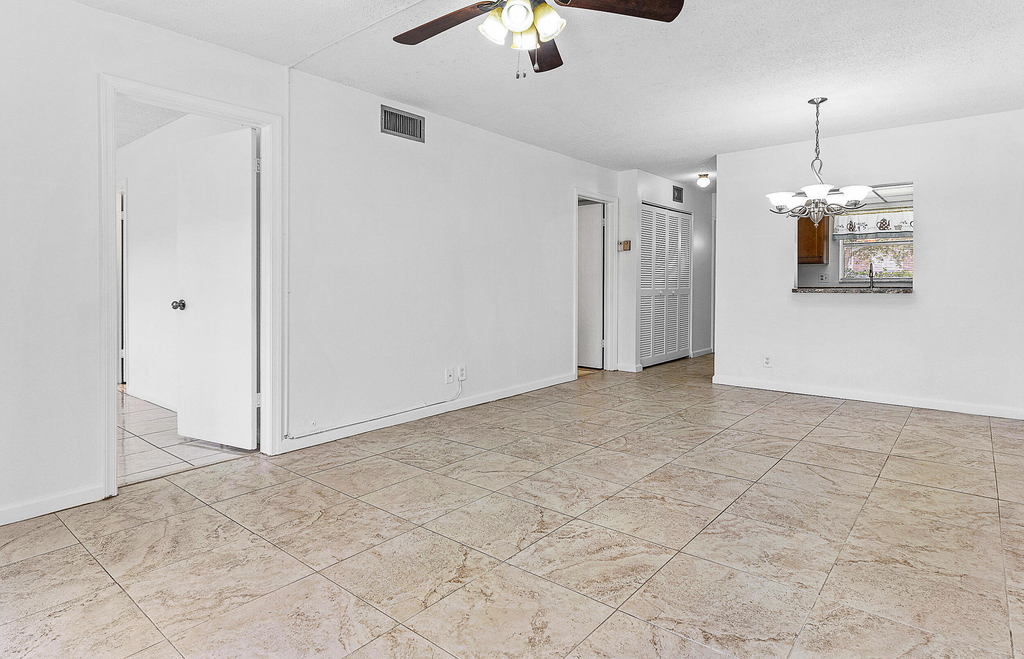 9855 Sandalfoot Boulevard - Photo 5