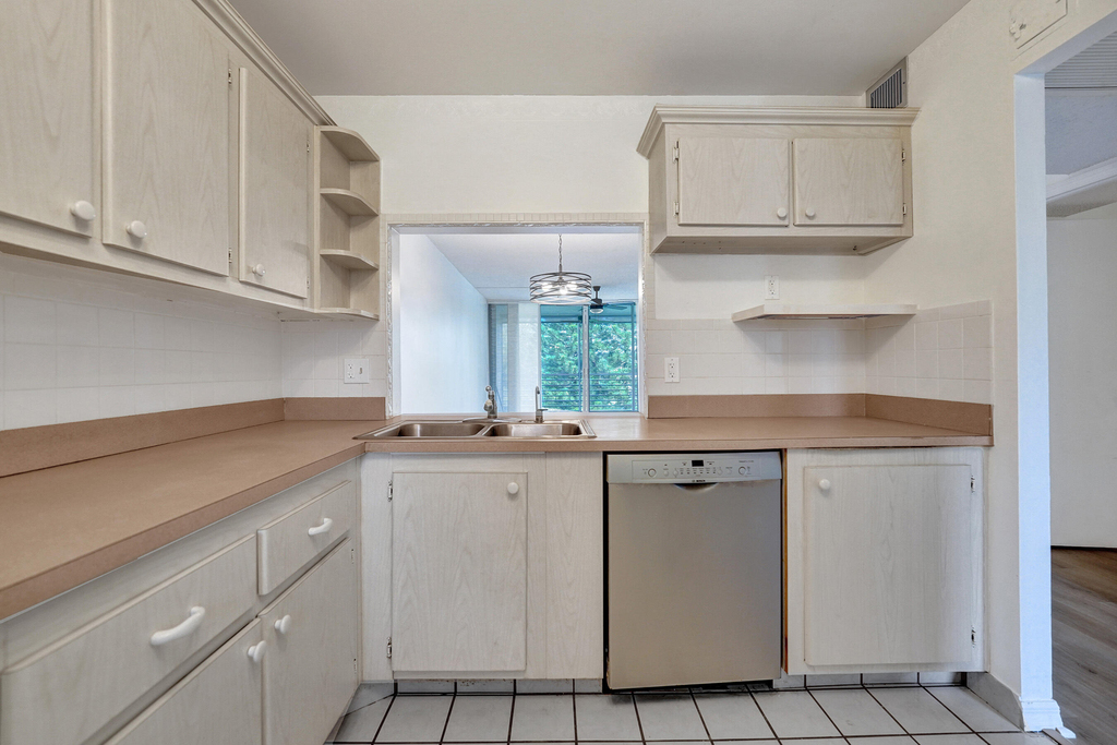 9470 Poinciana Place - Photo 14