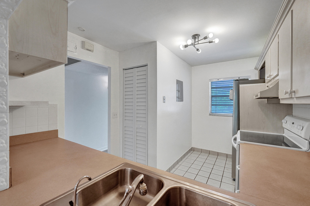 9470 Poinciana Place - Photo 16