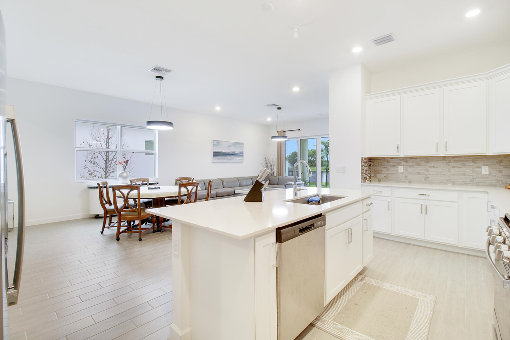 8914 Kingsmoor Way - Photo 12