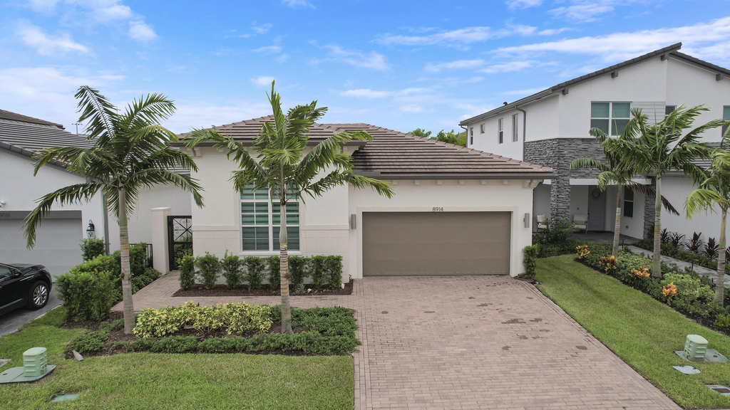 8914 Kingsmoor Way - Photo 0