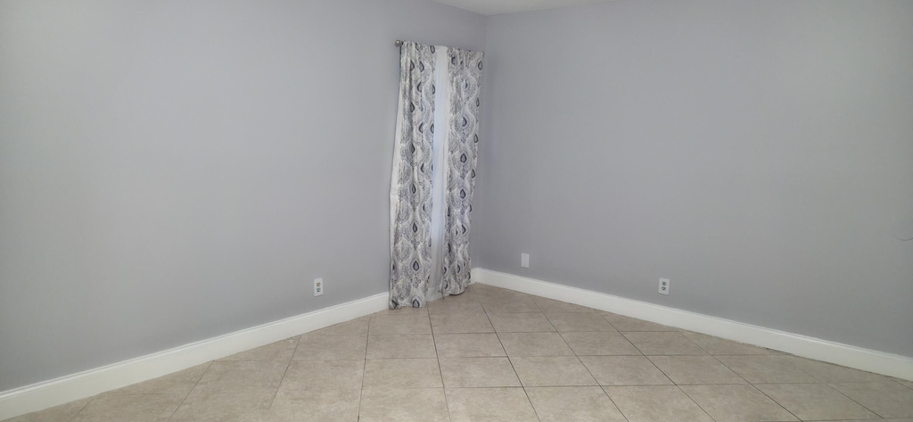 2086 Sw 71st Way - Photo 2