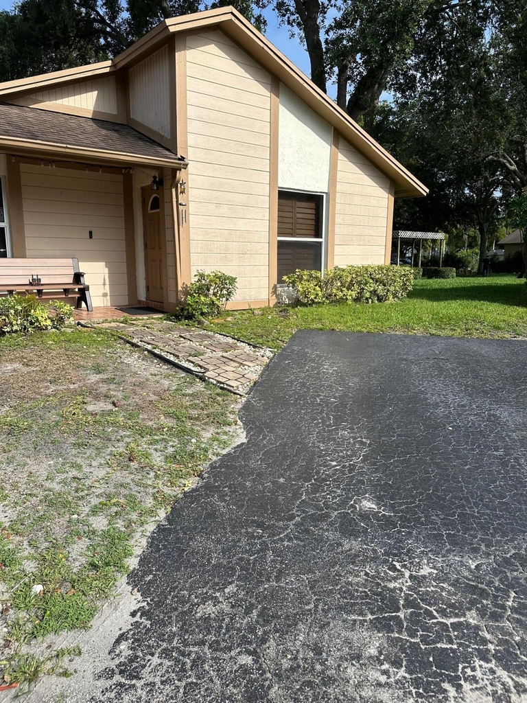 2086 Sw 71st Way - Photo 1