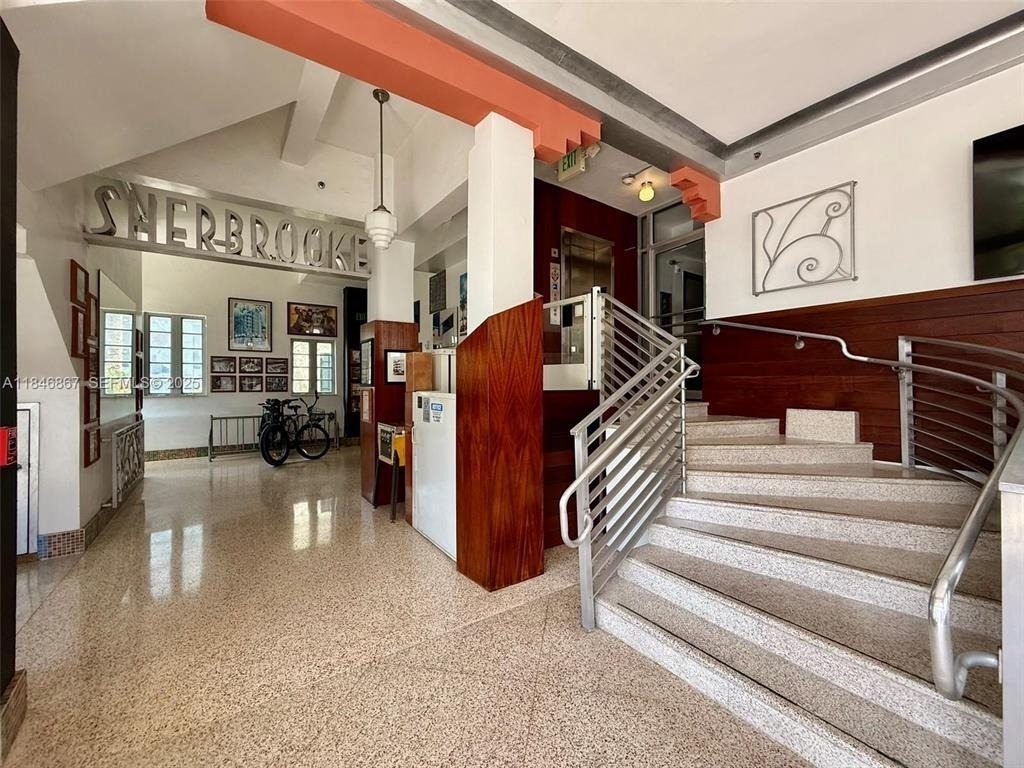 901 Collins Avenue - Photo 23