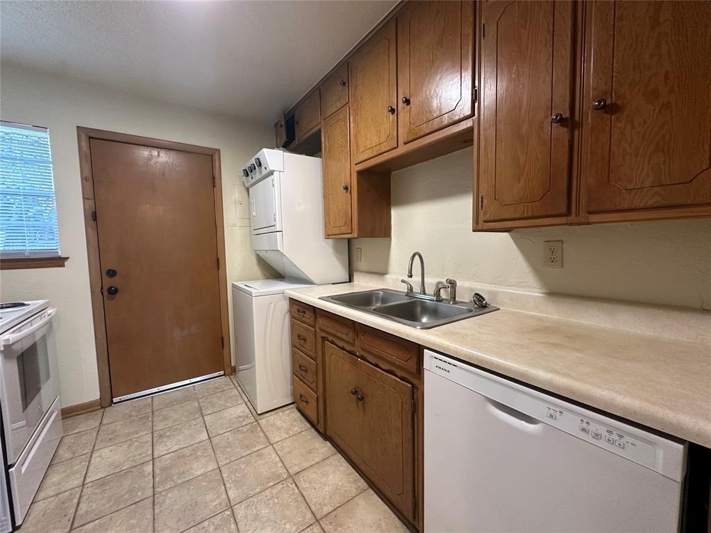 2023 Delaware Lane - Photo 4