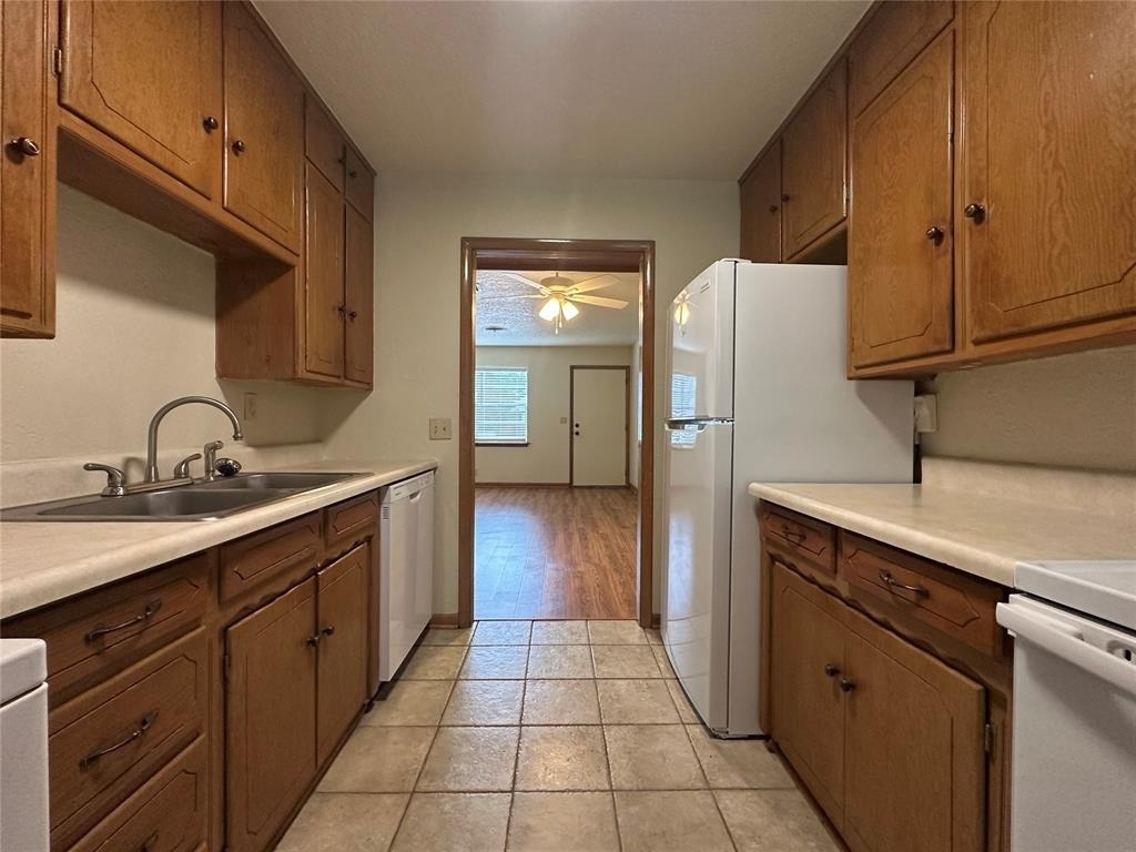 2023 Delaware Lane - Photo 6
