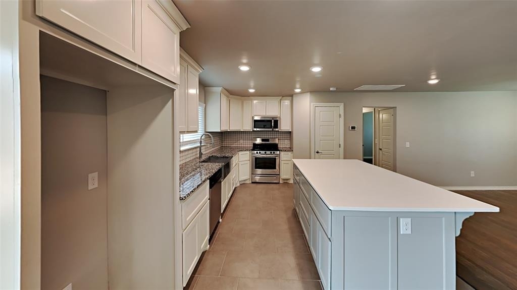 1409 E Covell Road - Photo 4