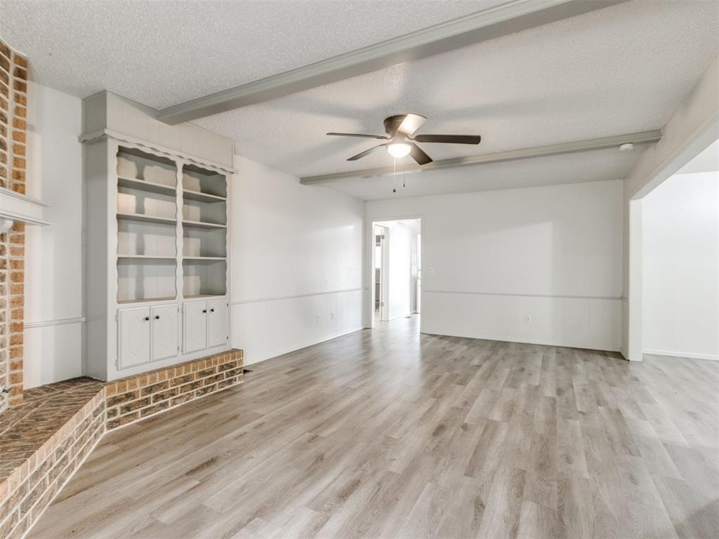 1400 Devonshire Circle - Photo 4