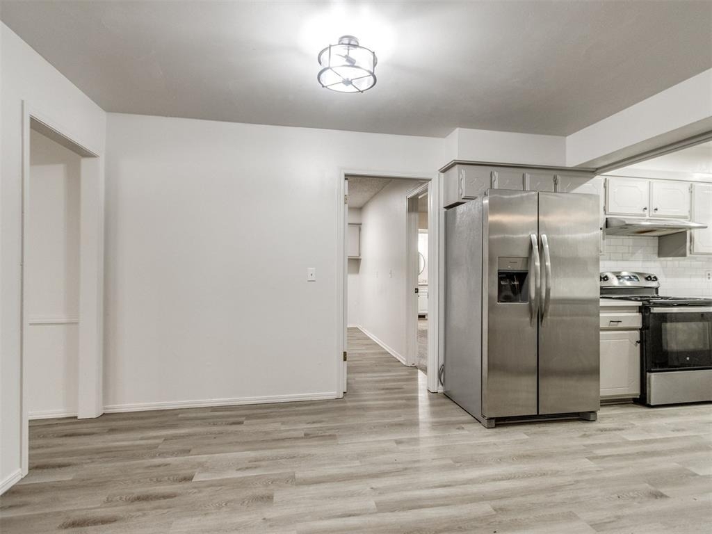 1400 Devonshire Circle - Photo 5