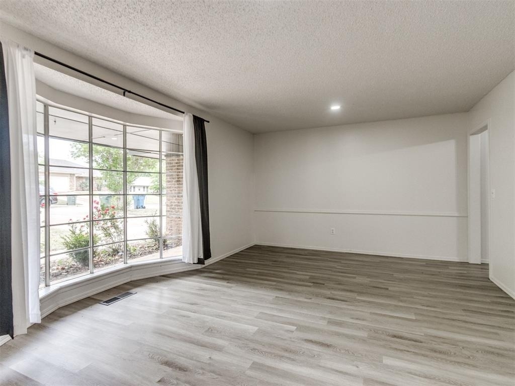 1400 Devonshire Circle - Photo 14