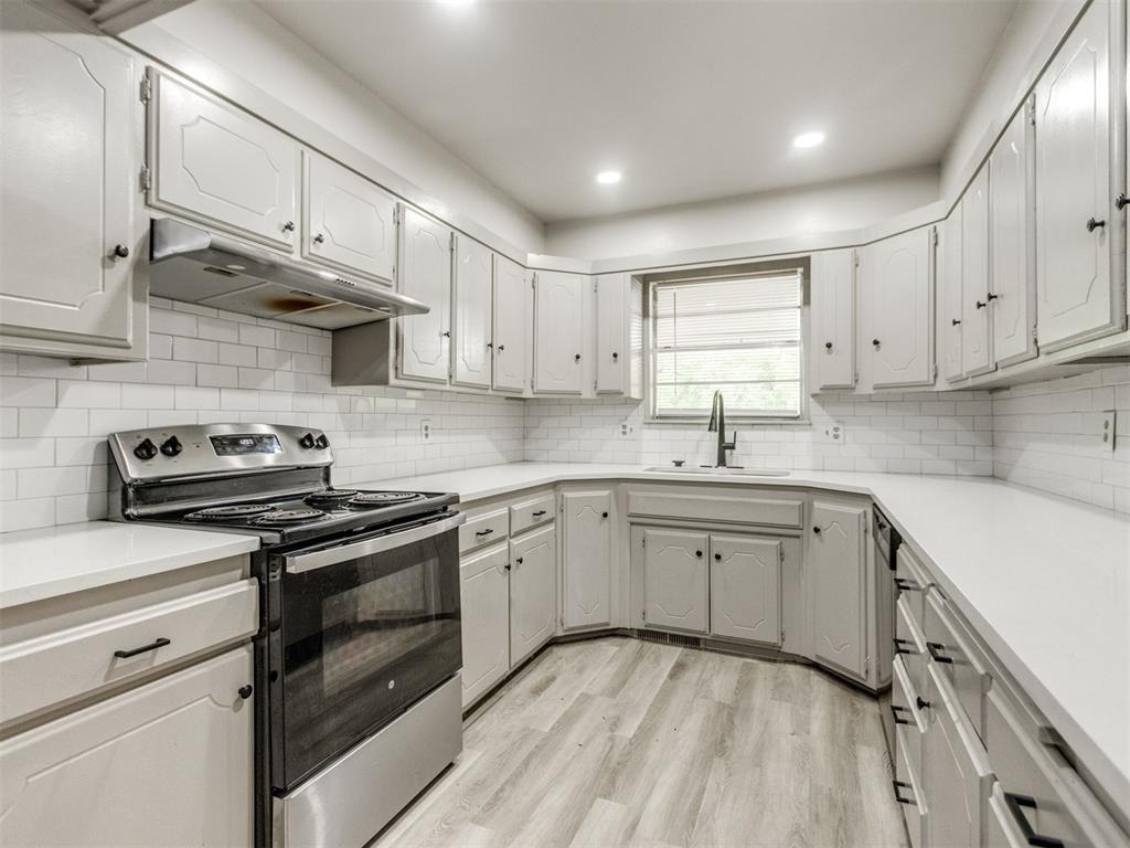 1400 Devonshire Circle - Photo 7