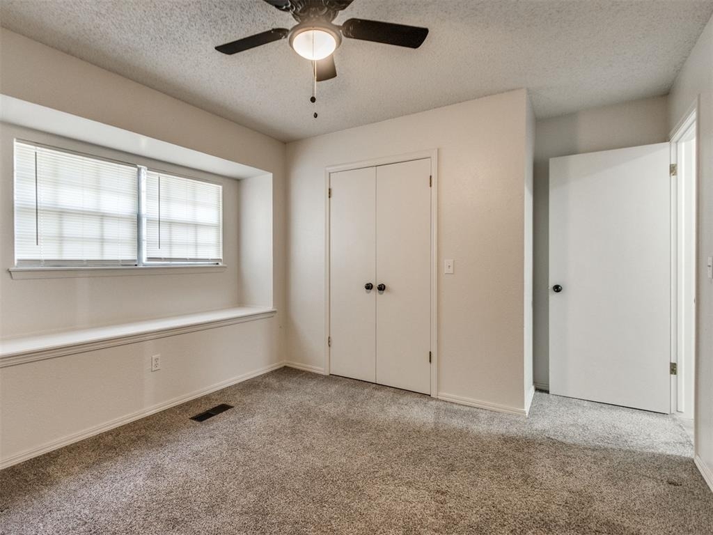 1400 Devonshire Circle - Photo 8