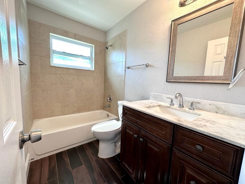 860 Center Street - Photo 1