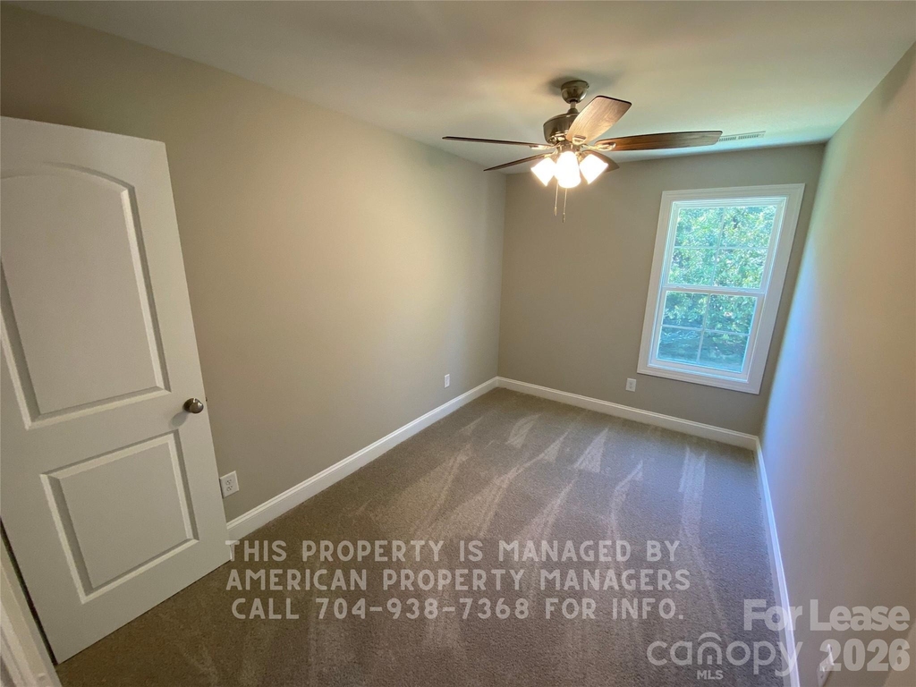 2701 Vale Avenue - Photo 11