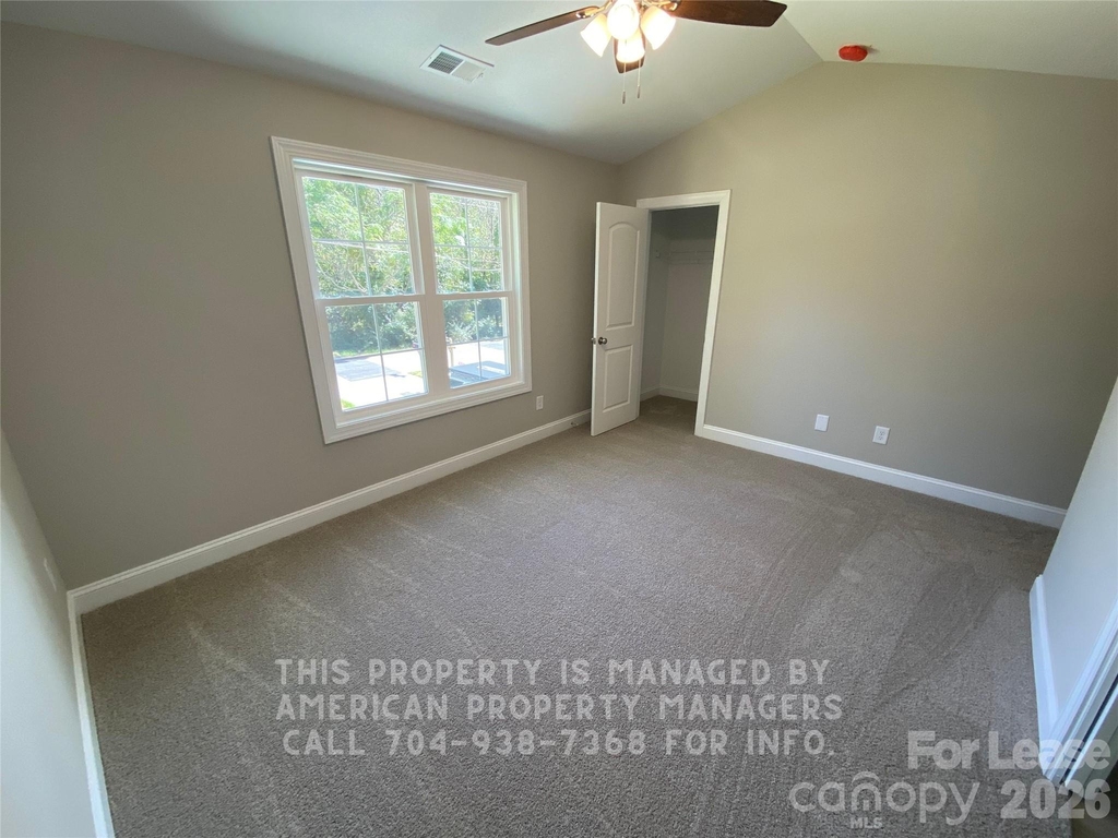 2701 Vale Avenue - Photo 6