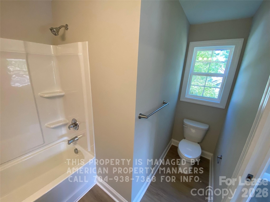 2701 Vale Avenue - Photo 10