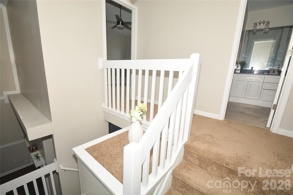 605 Mountainwater Drive - Photo 19