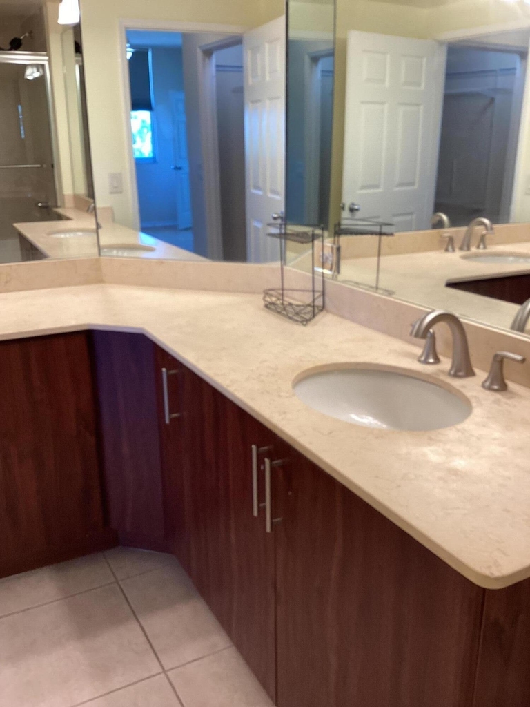 2421 Ne 65th Street - Photo 31