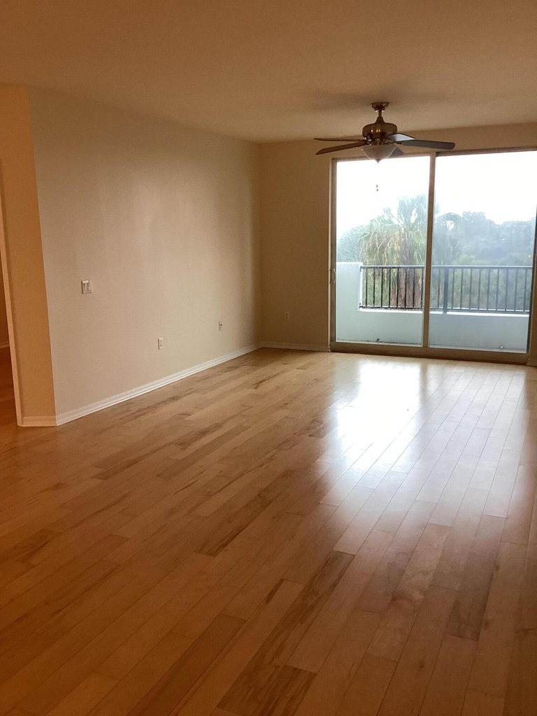 2421 Ne 65th Street - Photo 41