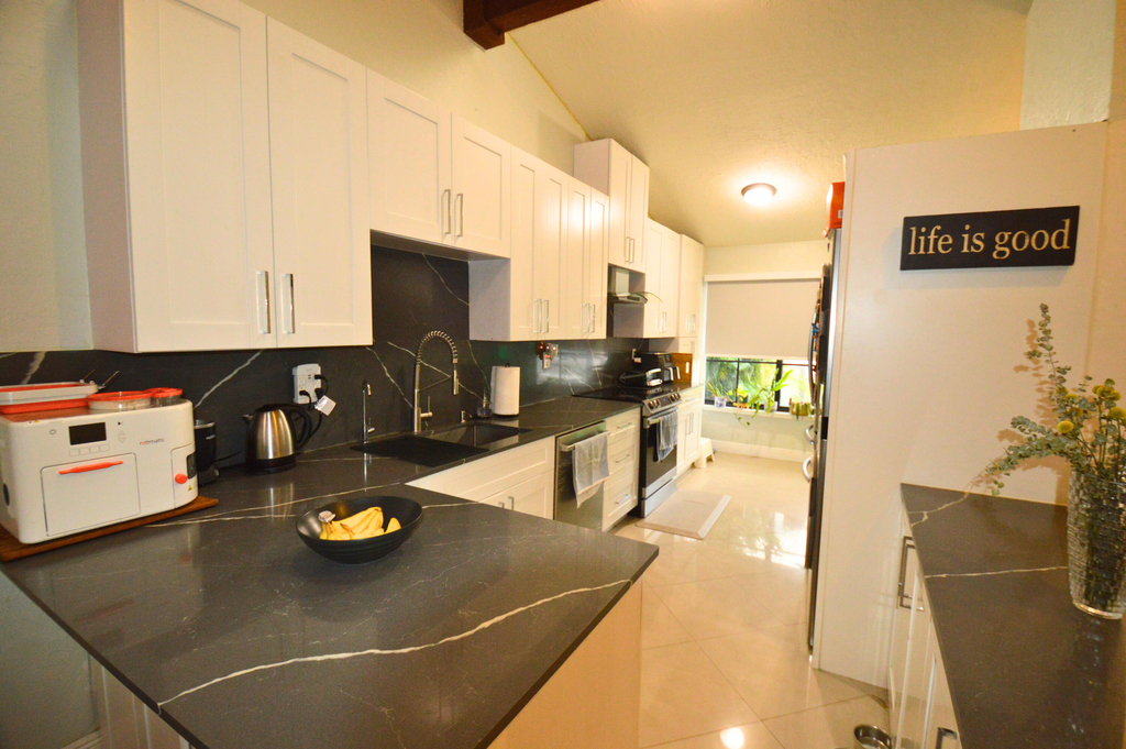 2280 Poinsetta Court - Photo 6