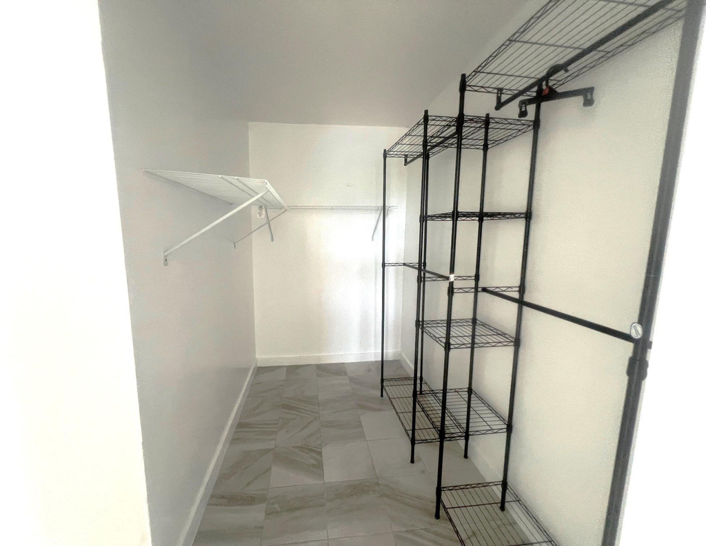 7000 Nw 186th Street - Photo 9