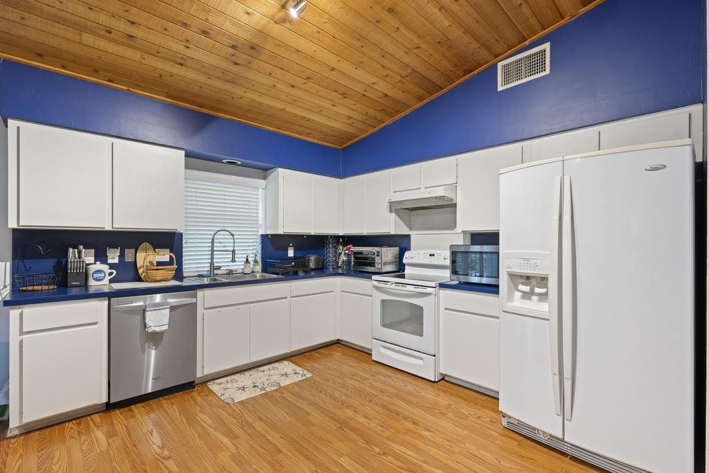 756 Juniper Place - Photo 5