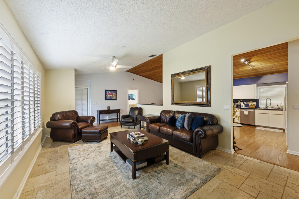 756 Juniper Place - Photo 2