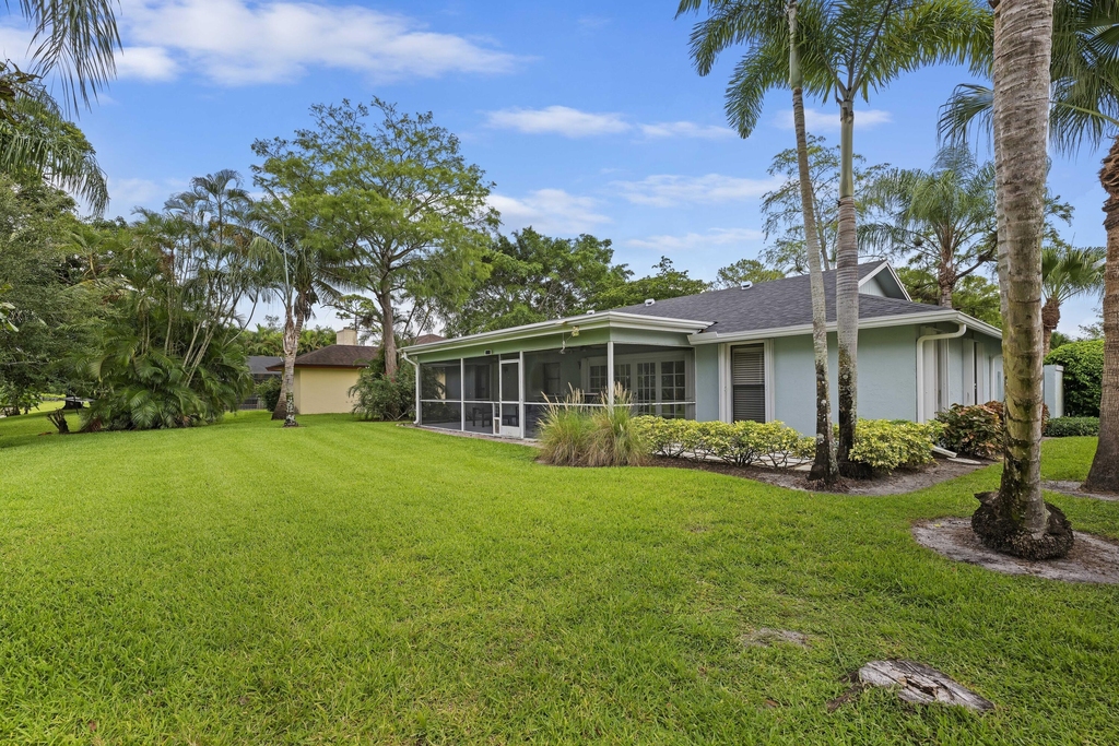 756 Juniper Place - Photo 15