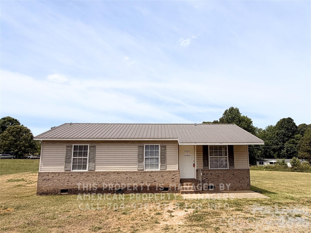 1860 Sells Road - Photo 0