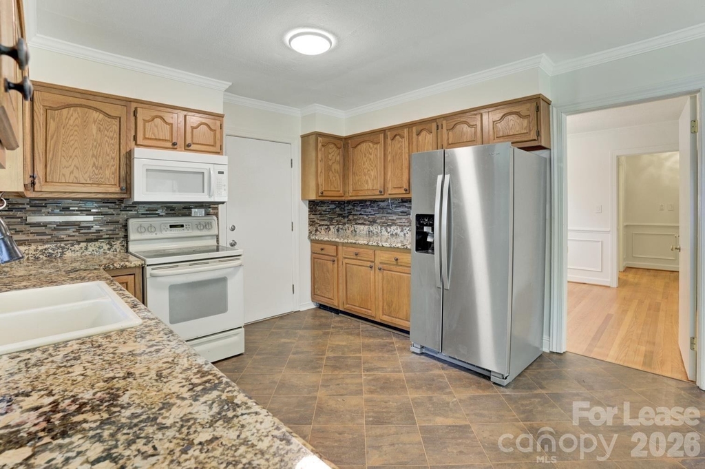 121 Marshdale Avenue Sw - Photo 10